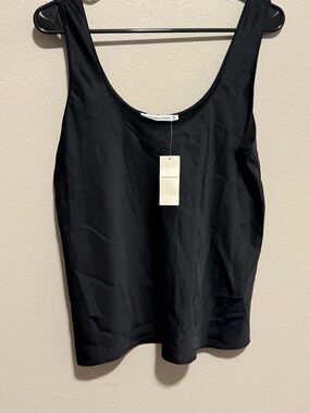 Abercrombie & Fitch Black Scoop Neck Tank Top Satin Feel Size Medium NWT